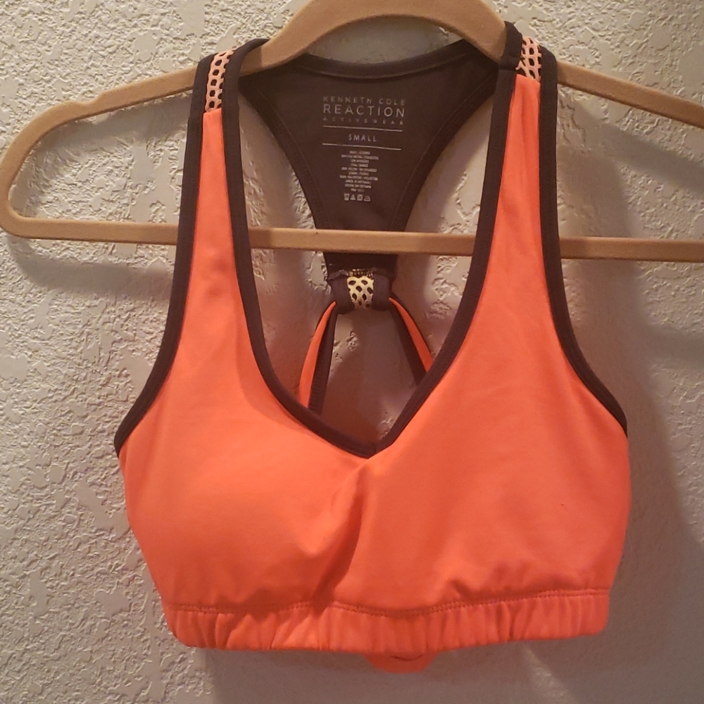 Sports bra